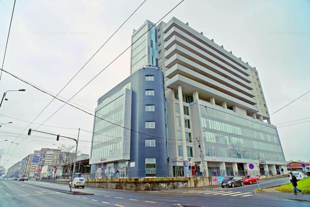 Central 700 Square Fructus Plaza - Eva Apartment Temesvár Kültér fotó