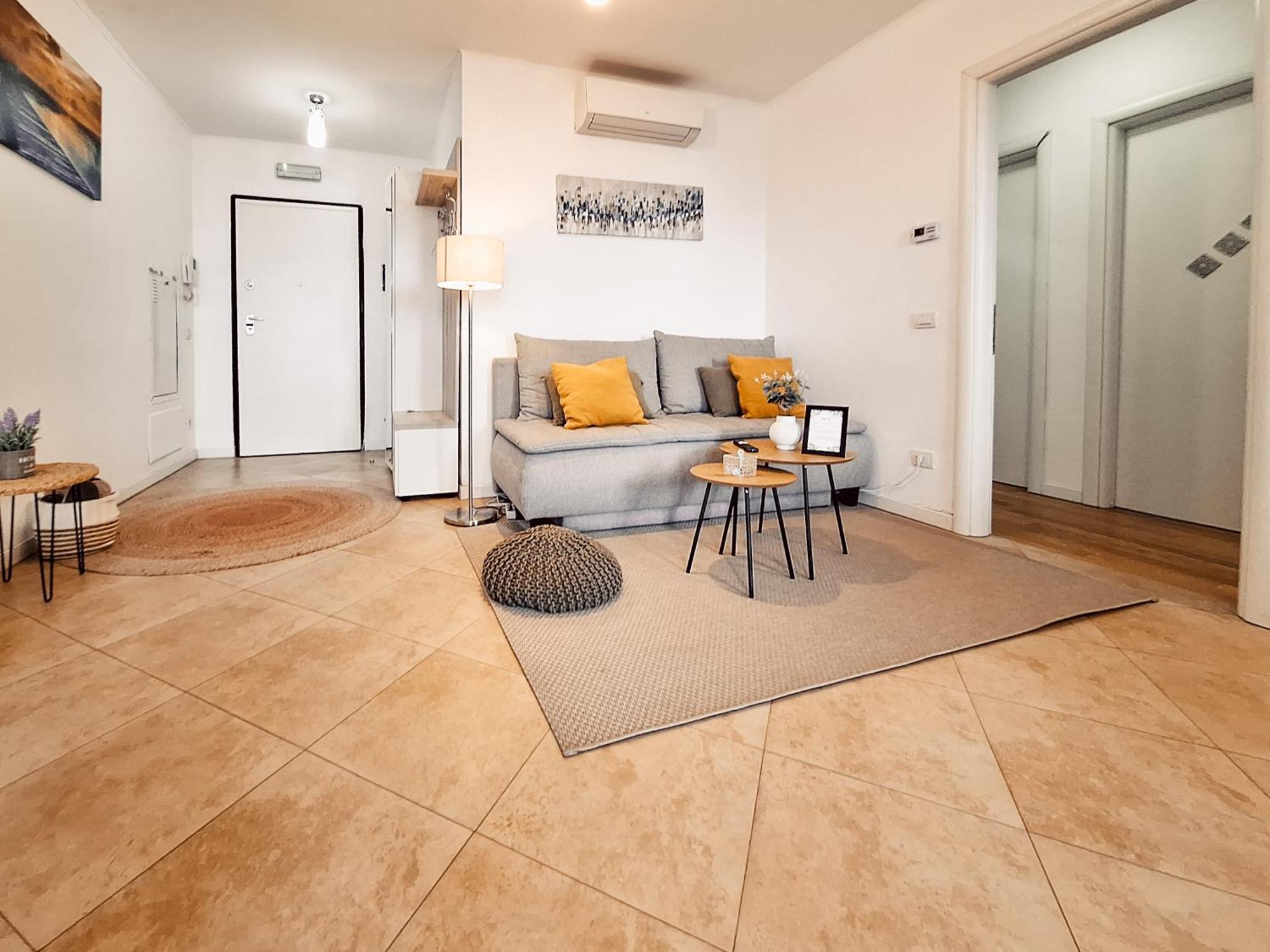 Central 700 Square Fructus Plaza - Eva Apartment Temesvár Kültér fotó